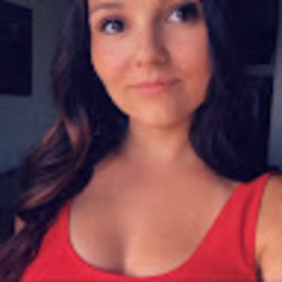 Meet your Posher, Ashley - Picture 1 of 1